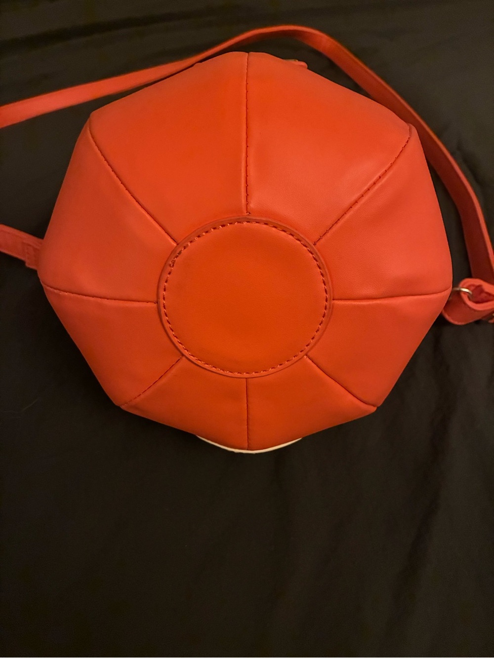 Disneys Loungefly Minnie Mouse Pumpkin Halloween Glow in the dark crossbody bag - Picture 4 of 6